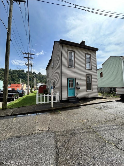 A Hanna HomeFinder account is required to view this listing.
