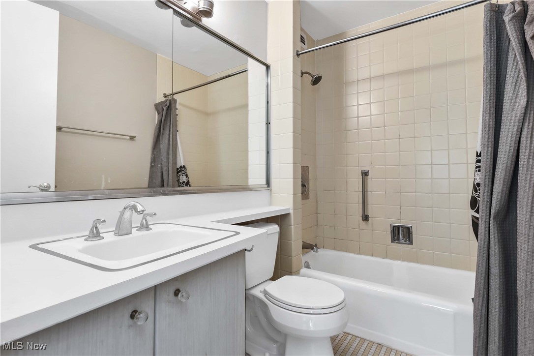 12700 Lake Avenue #1409, Lakewood, Ohio image 21