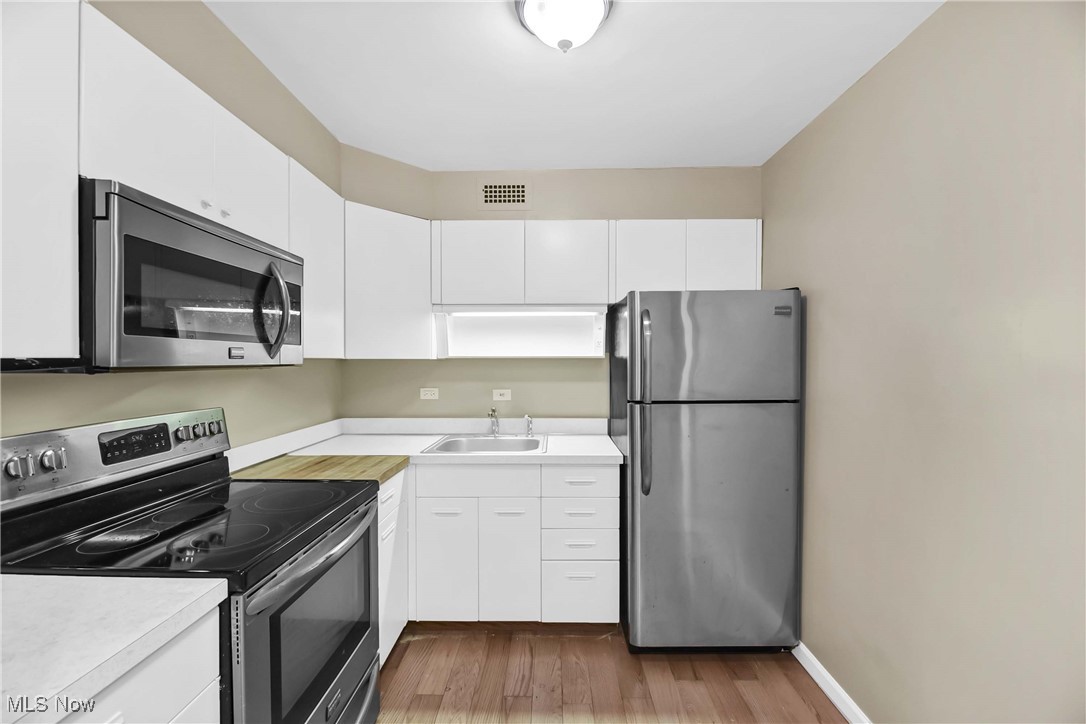 12700 Lake Avenue #1409, Lakewood, Ohio image 6
