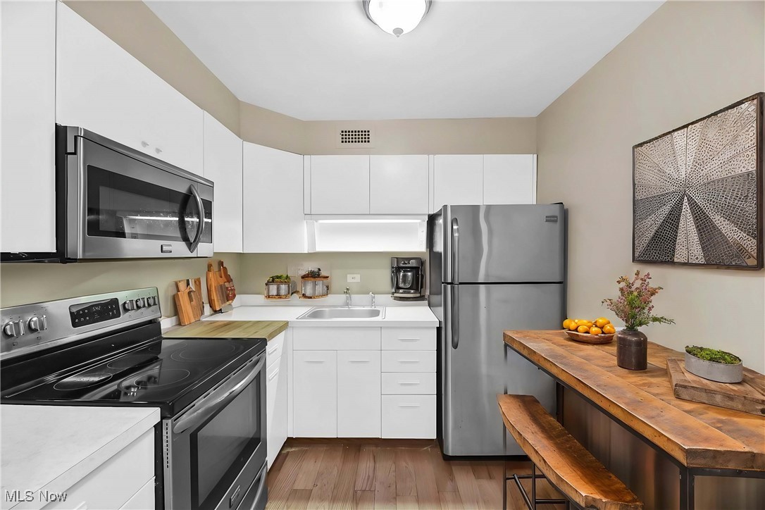12700 Lake Avenue #1409, Lakewood, Ohio image 7