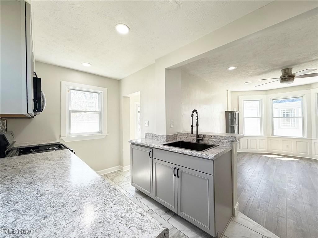 2434 E 33rd Street, Lorain, Ohio image 18