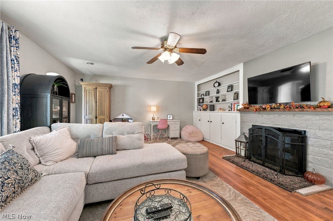 166 Woodhill Drive