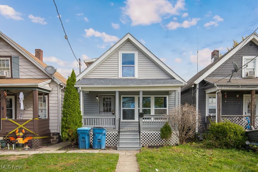 Come check out this fully remodeled 4 bed 2 bath home in Lorain. This house would be great for a first time home owner or make use it as a rental to collect passive income. There is nothing to do but move in. You won't find a home turnkey home for this price in Lorain. This house has a new furnace, Ac, and hot water tank.