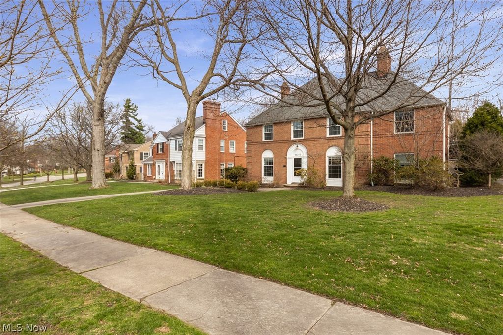 Photo of 22275 Calverton Road, Shaker Heights, OH 44122 (MLS # 5196693)