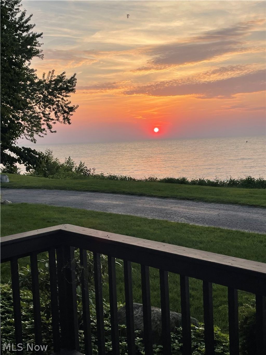 Photo of 4502 Edgewater Drive, Sheffield Lake, OH 44054 (MLS # 5187212)