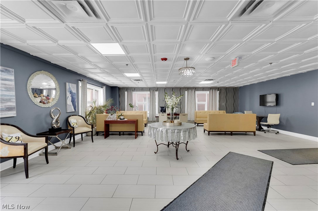 797 E Market Street 221