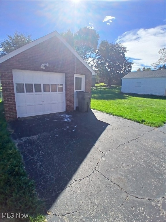 City/Youngstown - Residential Lease