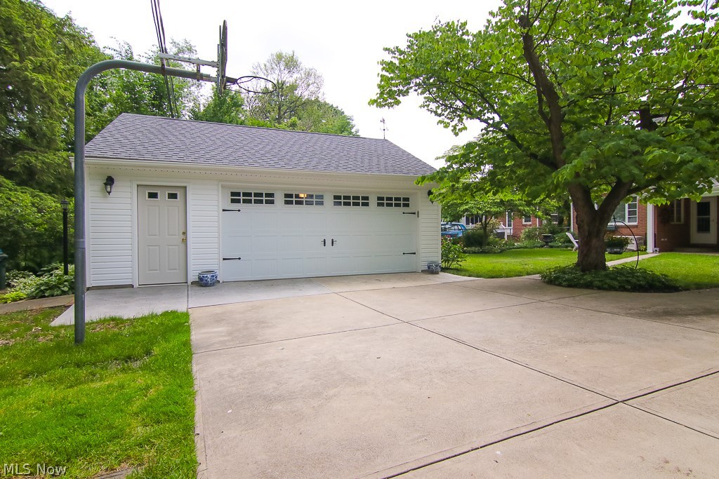 H D Coffinberry Estate - Residential