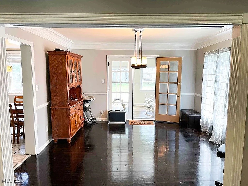 18520 Van Aken Boulevard