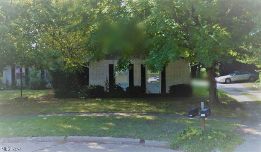 2 Unit ranch in desirable Wooster neighborhood.  The single owner is now selling the property  AS IS,  This is a great opportunity for an investor.  Long-term tenants have moved out and the building is ready for your TLC.    Some improvements over the years to include new furnace and roof.