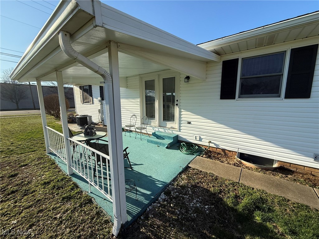225 Jessica Drive, Dover, Ohio image 34
