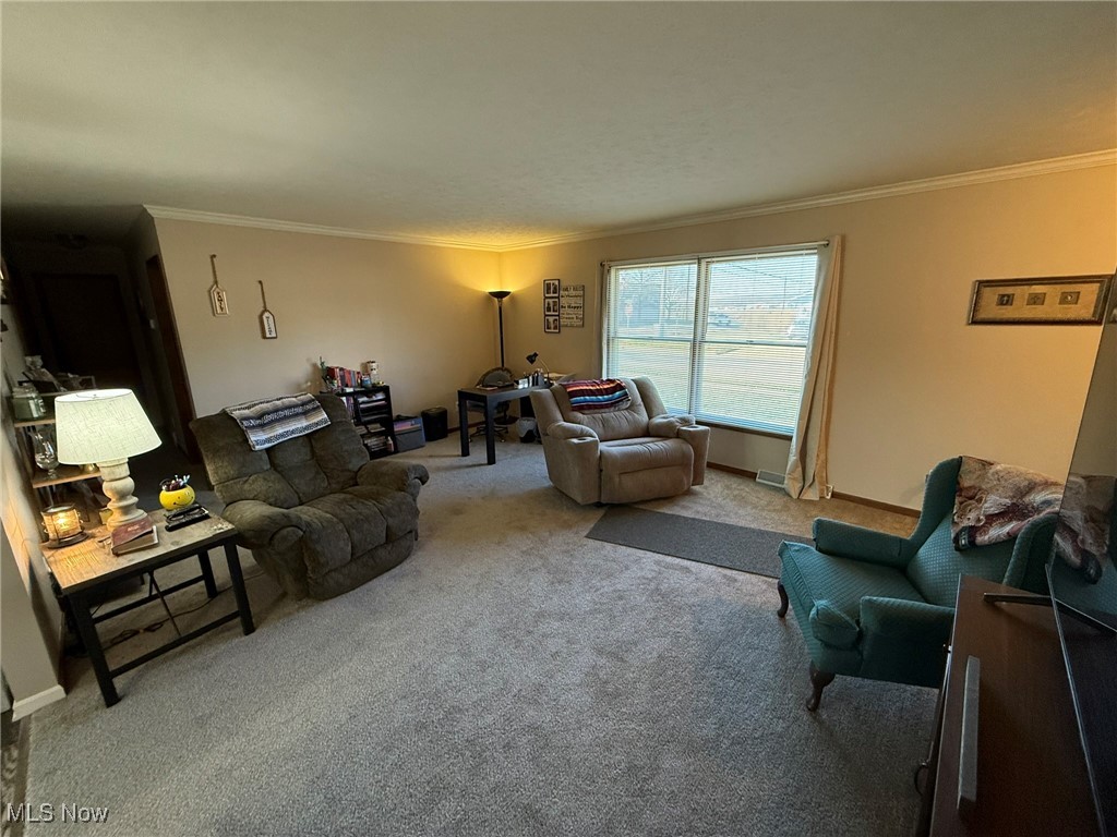 225 Jessica Drive, Dover, Ohio image 3