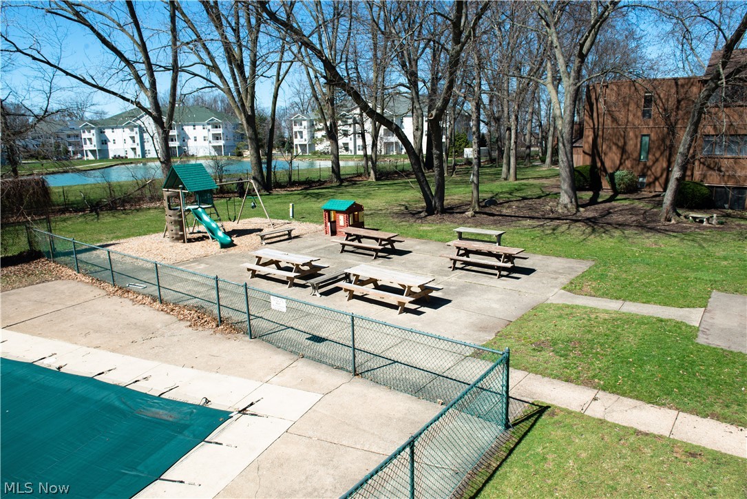 Smugglers Cove Condo 03 - Residential