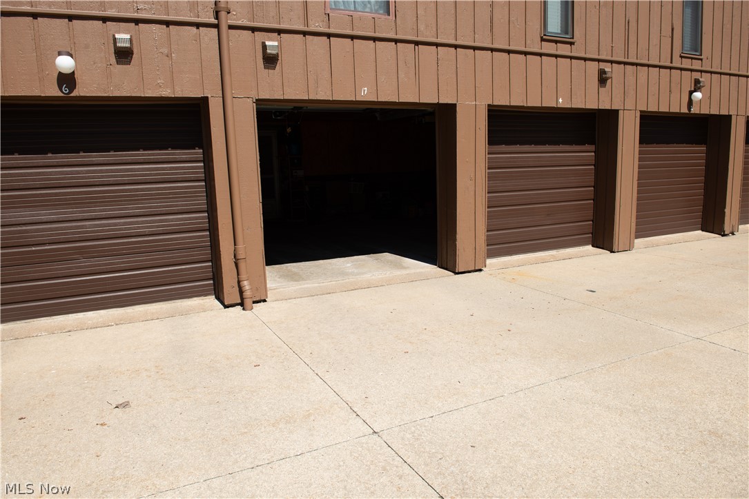 Smugglers Cove Condo 03 - Residential