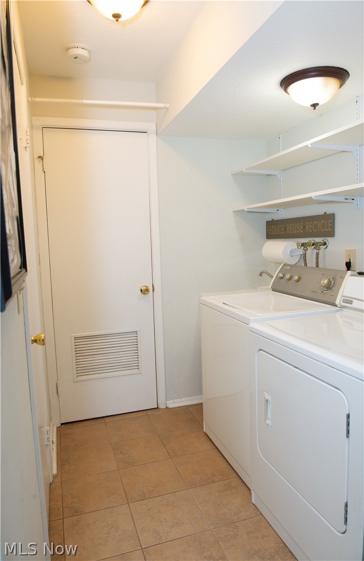 Smugglers Cove Condo 03 - Residential