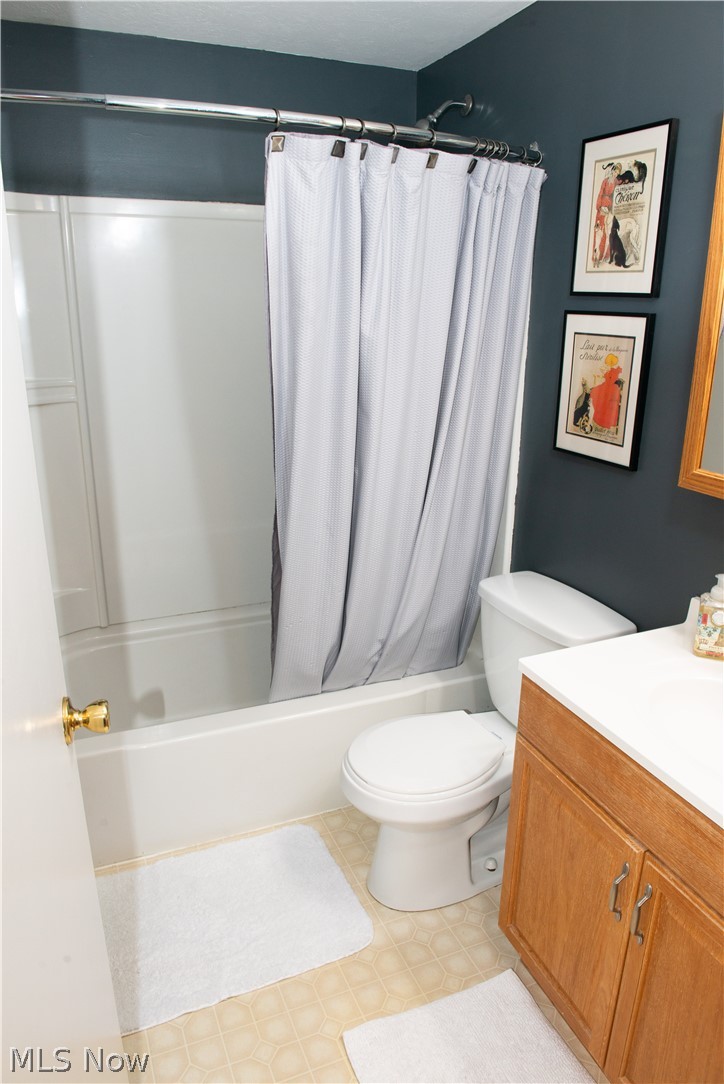 Smugglers Cove Condo 03 - Residential