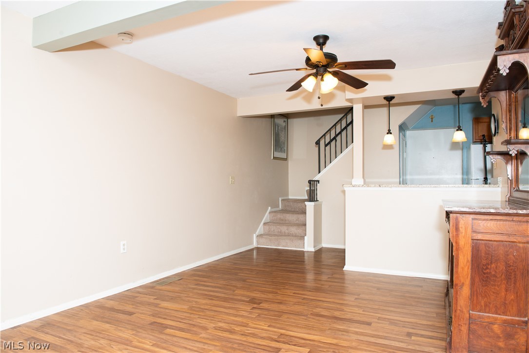 Smugglers Cove Condo 03 - Residential