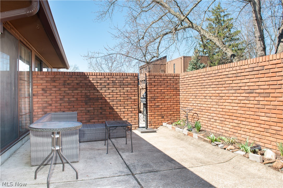 Smugglers Cove Condo 03 - Residential