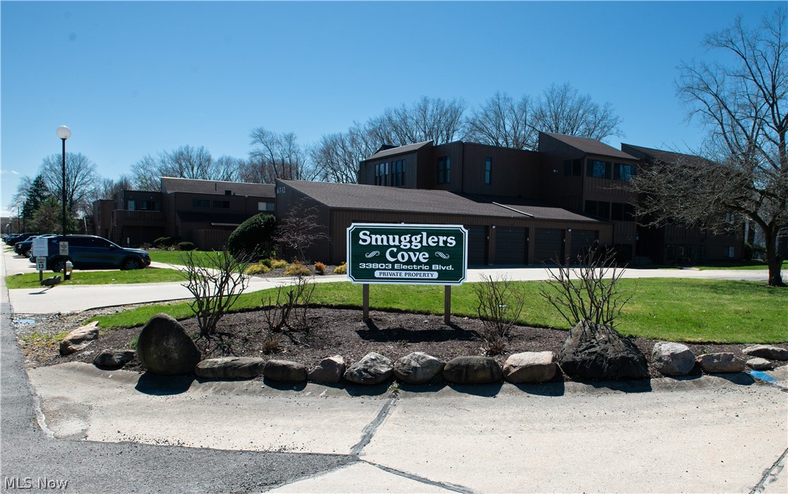 Smugglers Cove Condo 03 - Residential