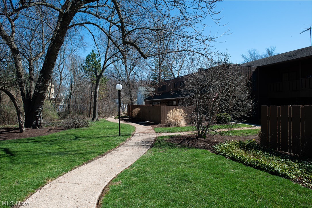 Smugglers Cove Condo 03 - Residential