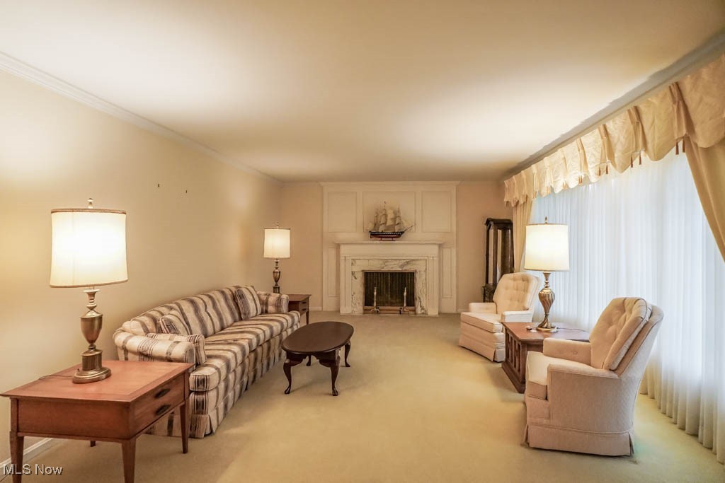 5352 Fitzjames Drive NW