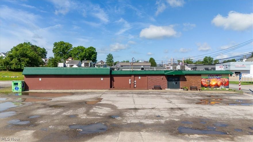 Established turn key restaurant and pub. Sited on 1.3 acres that offers generous parking with ground area for expansion or another building. Easy access and visibility with excellent traffic count. A list of inventory and equipment is available to qualified buyers. Unlimited potential.