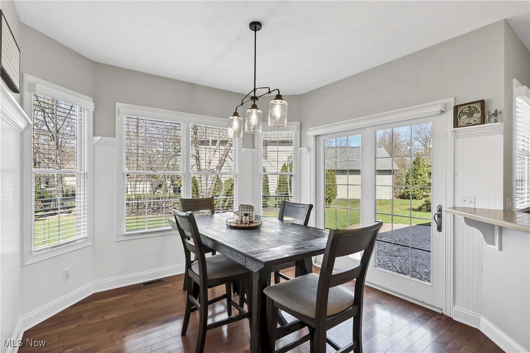 32145 Ventanas Circle, Avon Lake, Ohio image 2