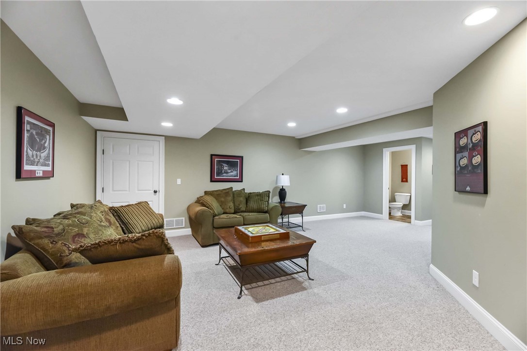 32145 Ventanas Circle, Avon Lake, Ohio image 40