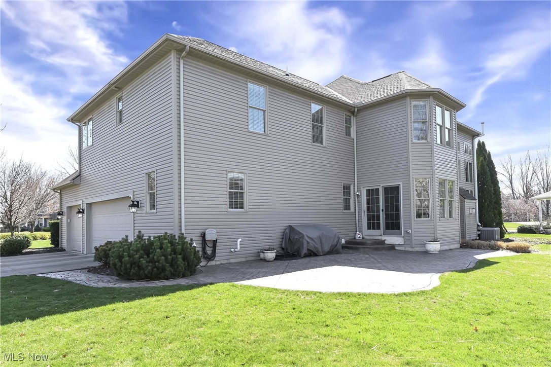 32145 Ventanas Circle, Avon Lake, Ohio image 6