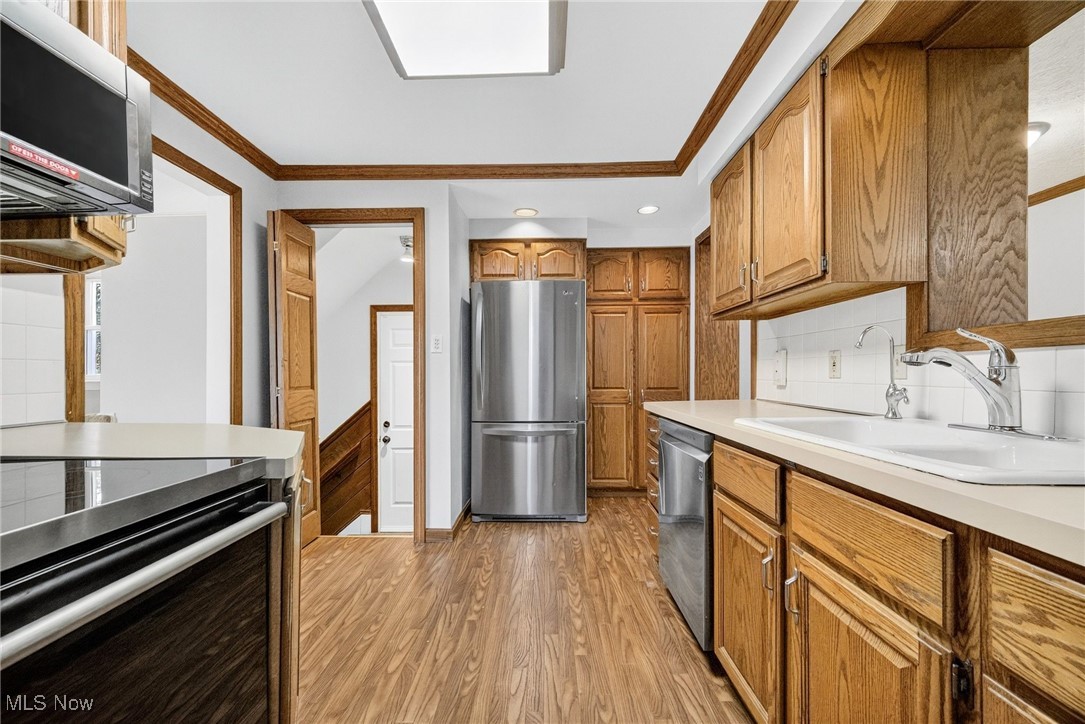 E A Markhams Richmond Manor S - Residential