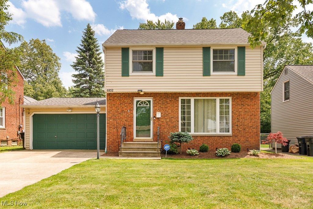 Photo of 4852 Edsal Drive, Lyndhurst, OH 44124 (MLS # 5175979)