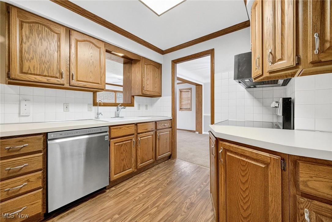 E A Markhams Richmond Manor S - Residential