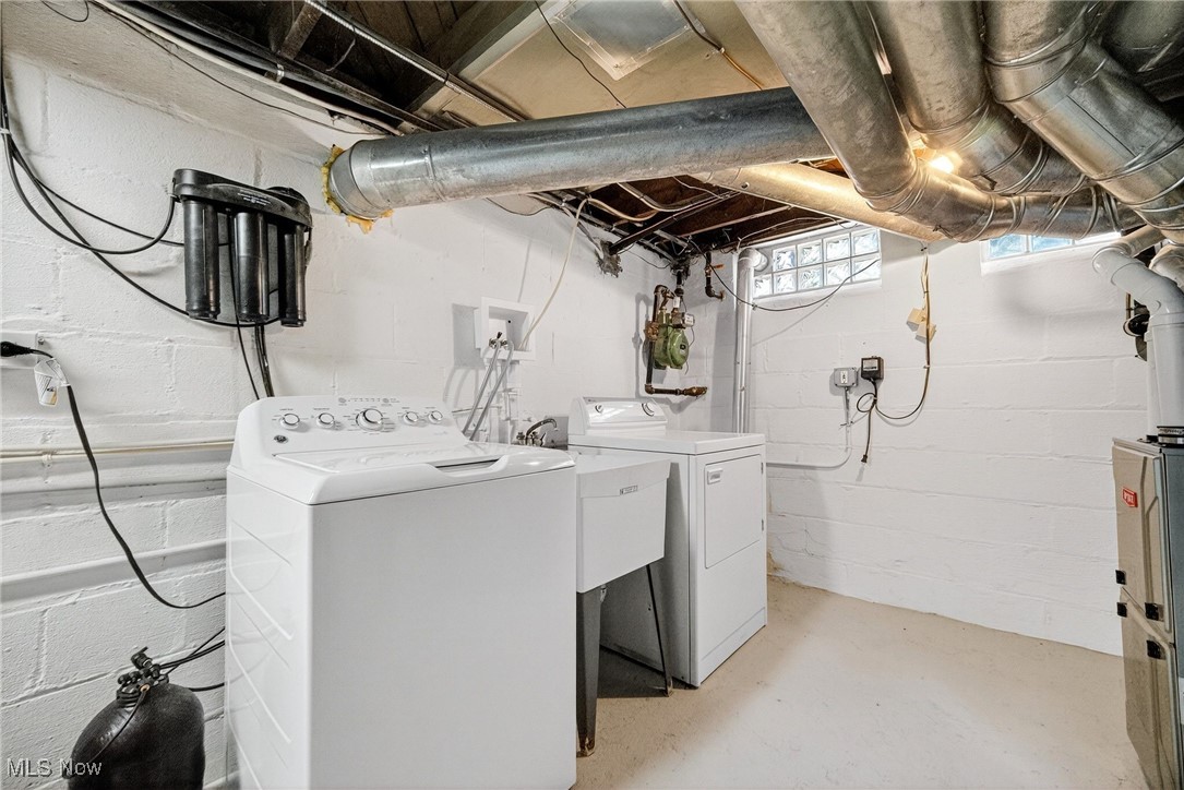 E A Markhams Richmond Manor S - Residential