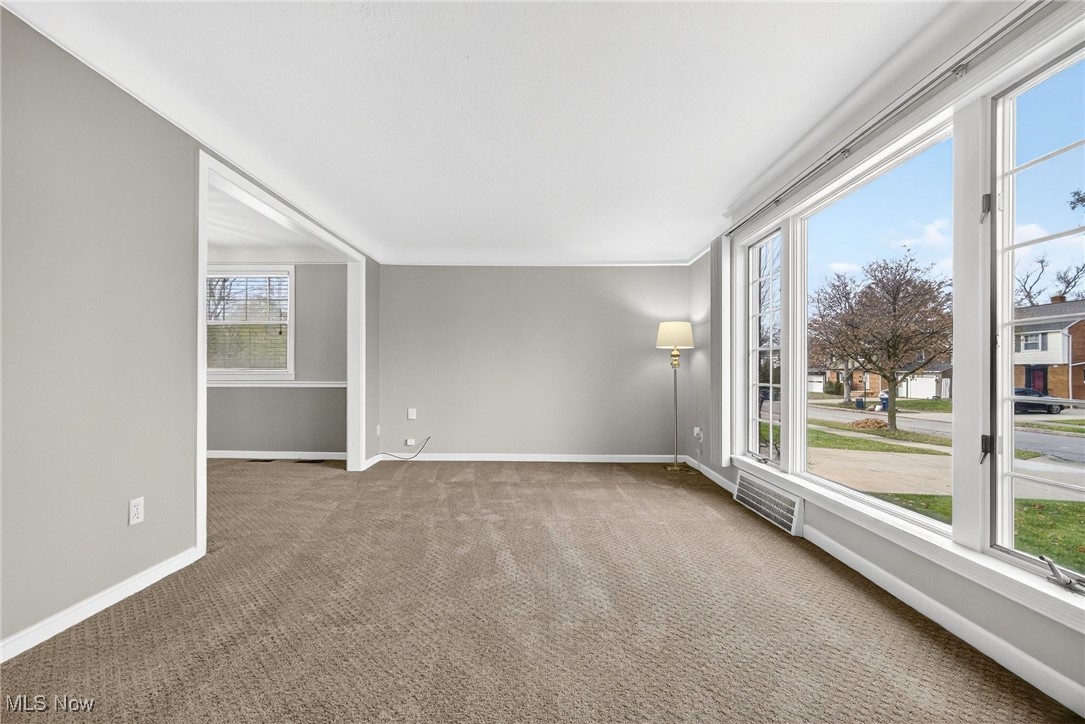 E A Markhams Richmond Manor S - Residential