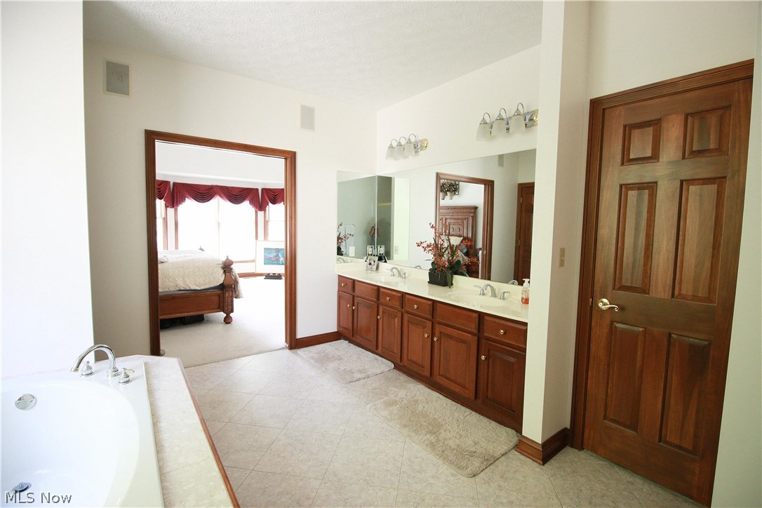 The Ledges - Residential