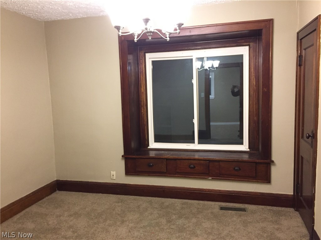 Barbertonb Realty Cos Eastern - Residential