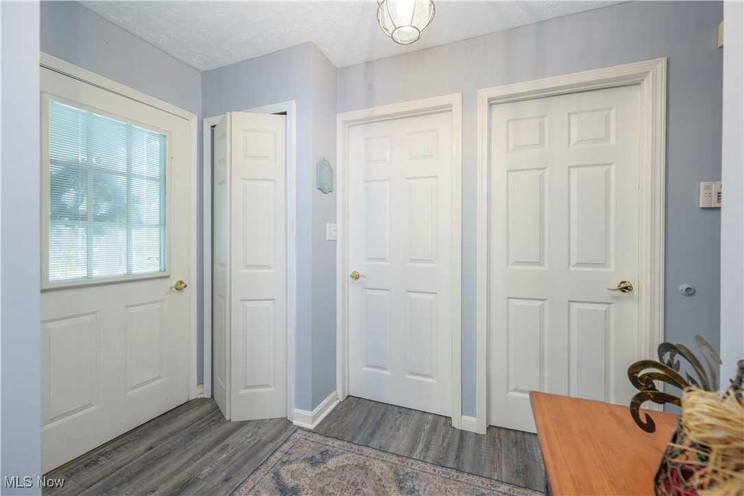 Broadview Heights, Ohio 44147, United States, 3 Bedrooms Bedrooms, ,3 BathroomsBathrooms,Residential,Pending,170969