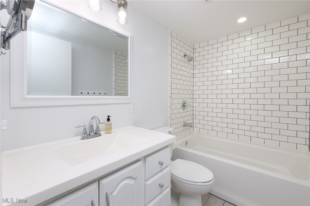 Great Oaks Condo - Residential Lease