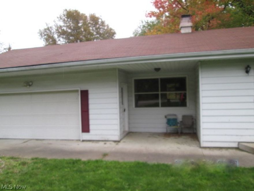 Cozy ranch with a large living room with a fireplace for those cold nights. Family room for the kids to play. This is a Fannie Mae property.