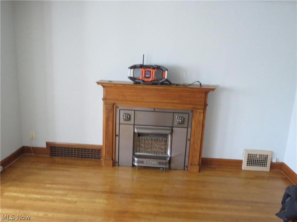 Newport Village - Commercial Sale