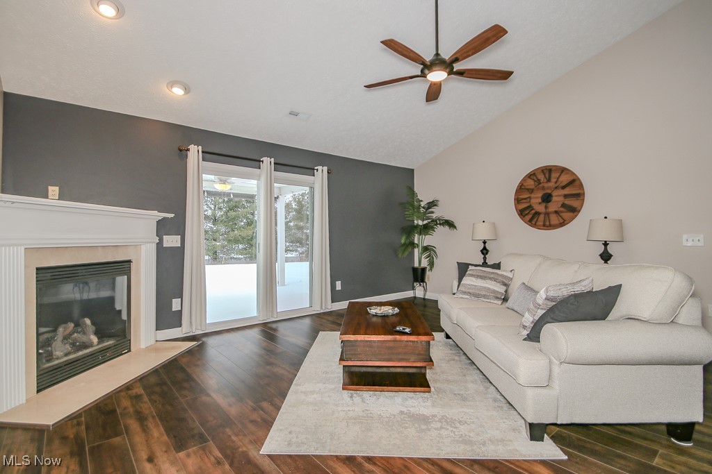 Fennway Pointe - Residential