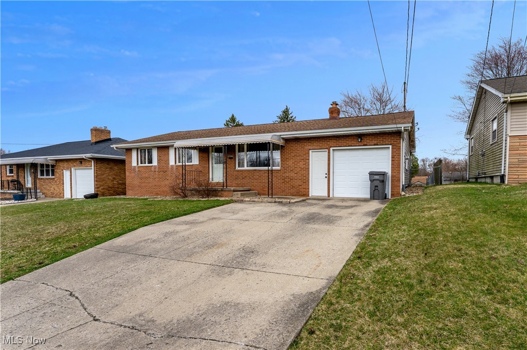 677 Wesley Avenue, Youngstown, Ohio image 3