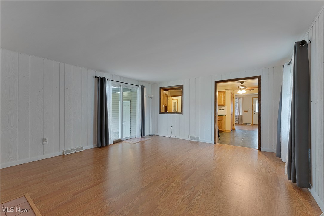 677 Wesley Avenue, Youngstown, Ohio image 12