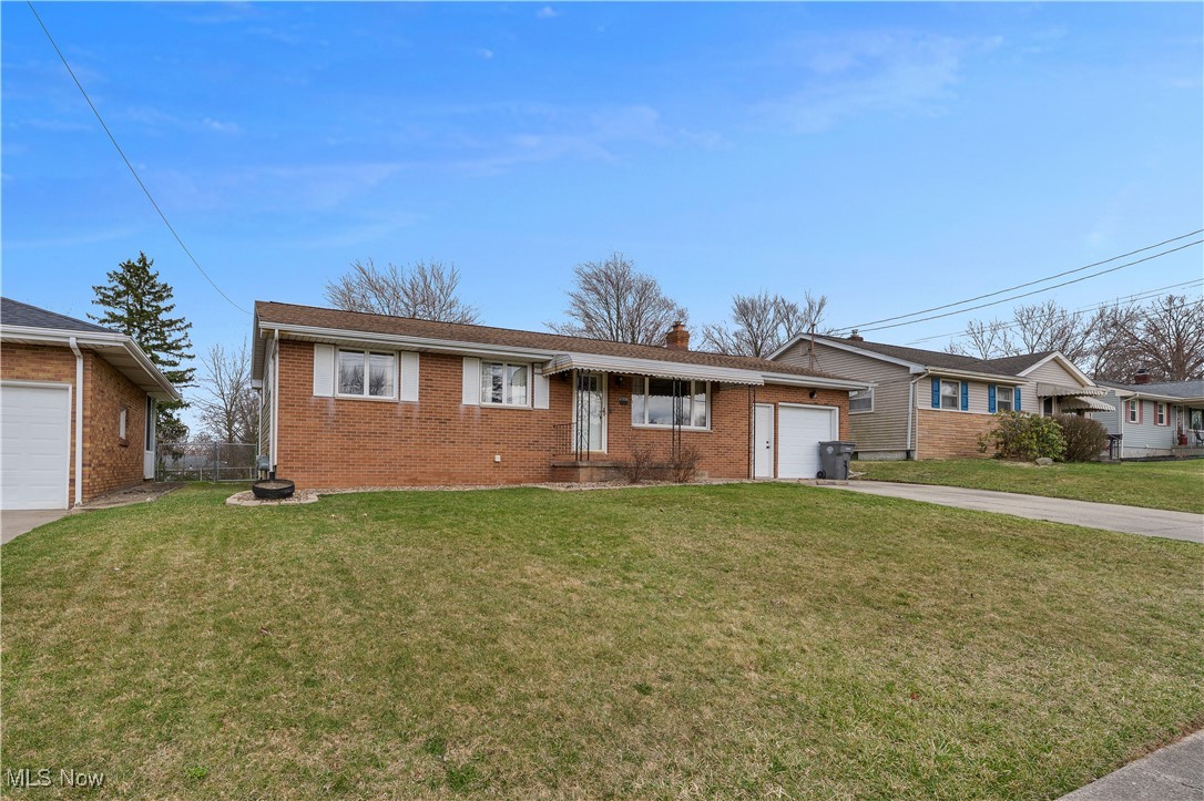 677 Wesley Avenue, Youngstown, Ohio image 2
