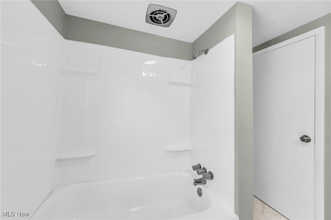 Groveland Club Cos - Residential