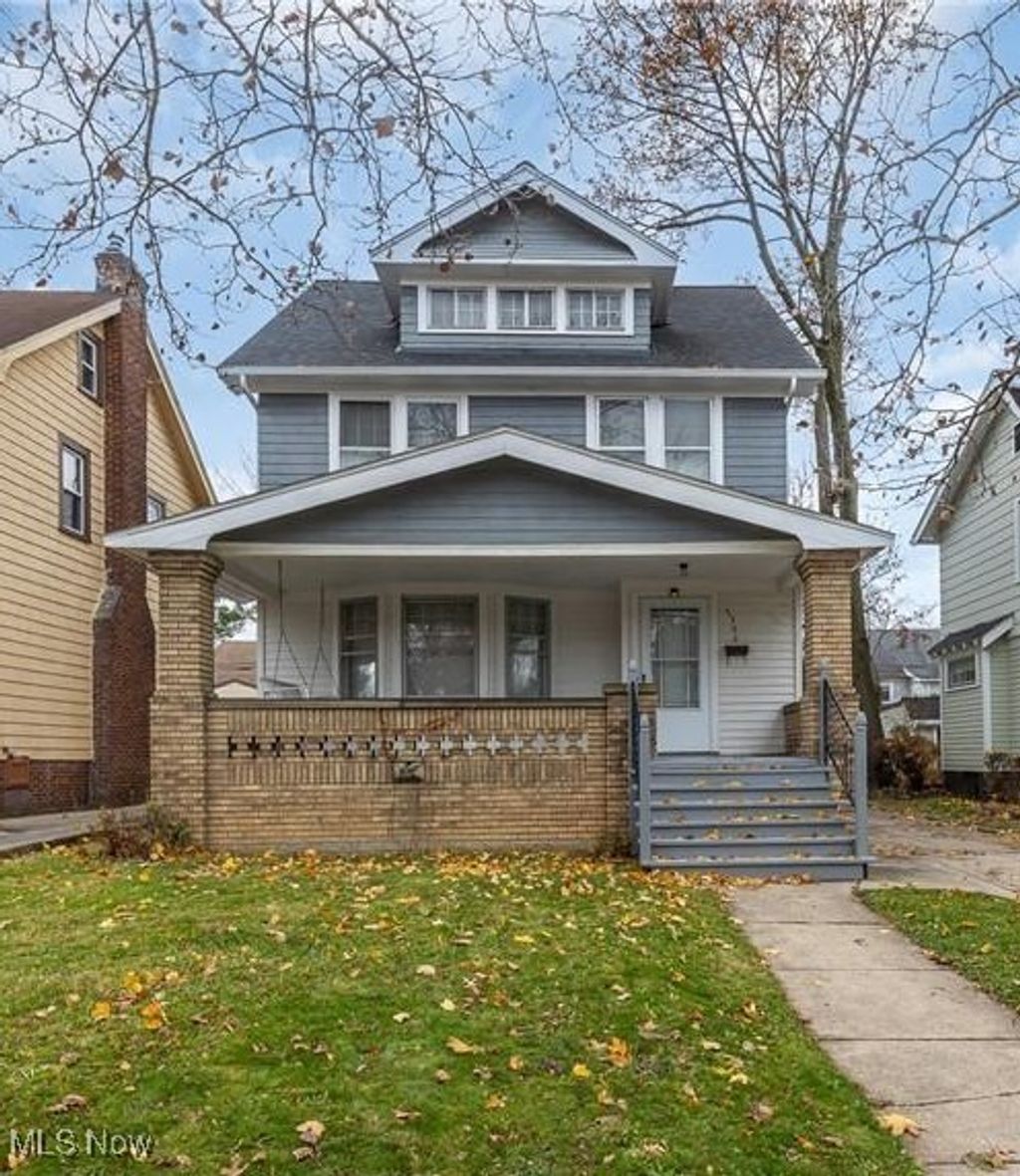 Photo of 3396 Tullamore Road, Cleveland Heights, OH 44118 (MLS # 5174611)