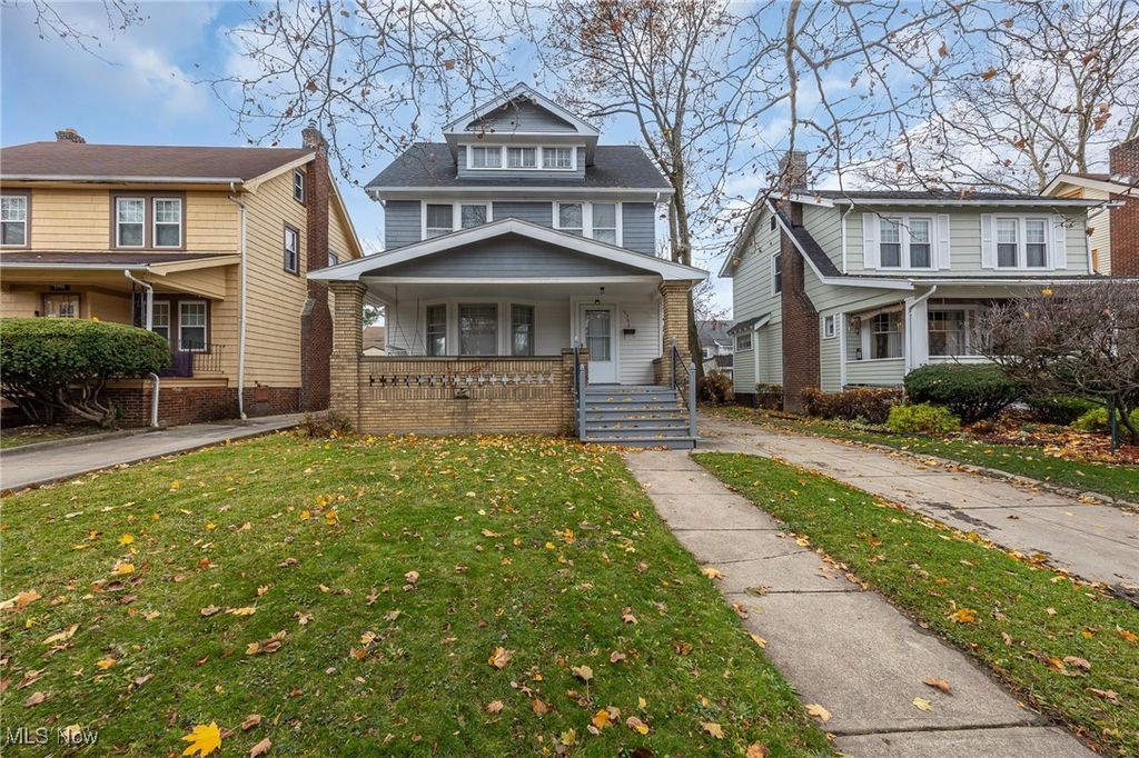 Photo of 3396 Tullamore Road, Cleveland Heights, OH 44118 (MLS # 5174611)