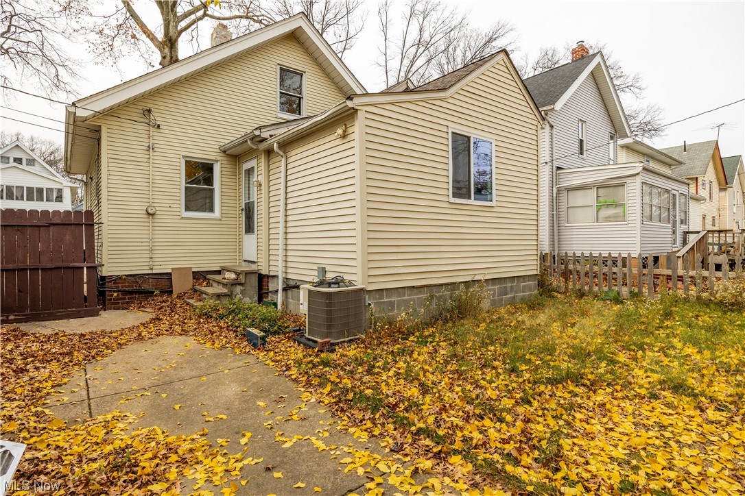 Lorain Villas - Residential