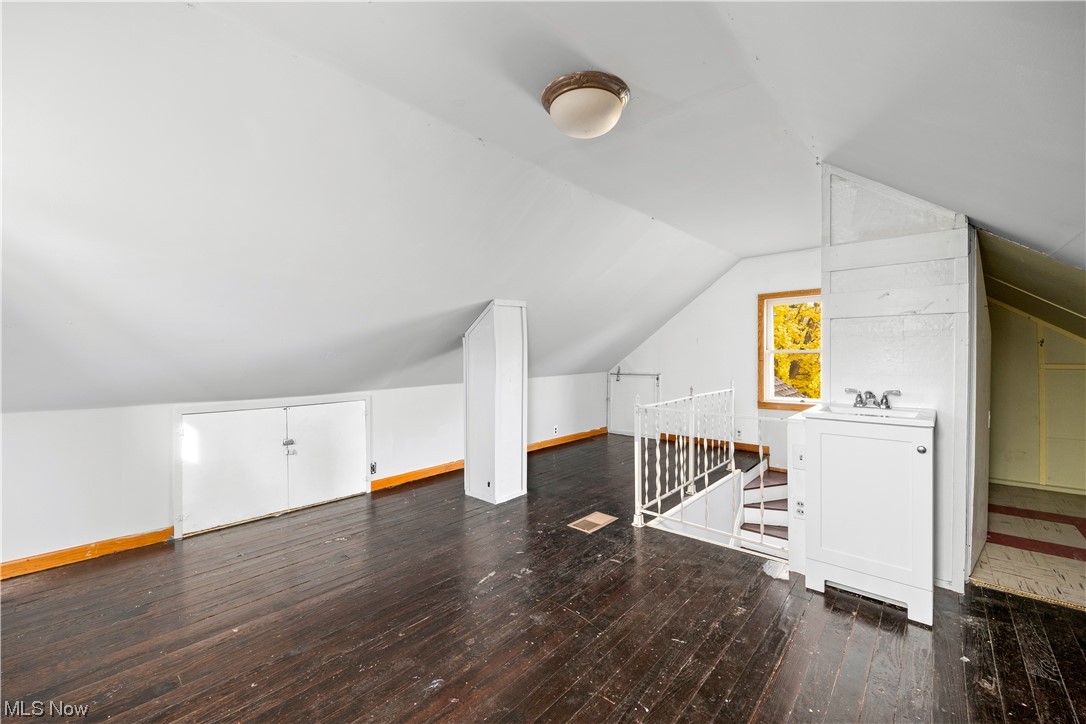 Lorain Villas - Residential