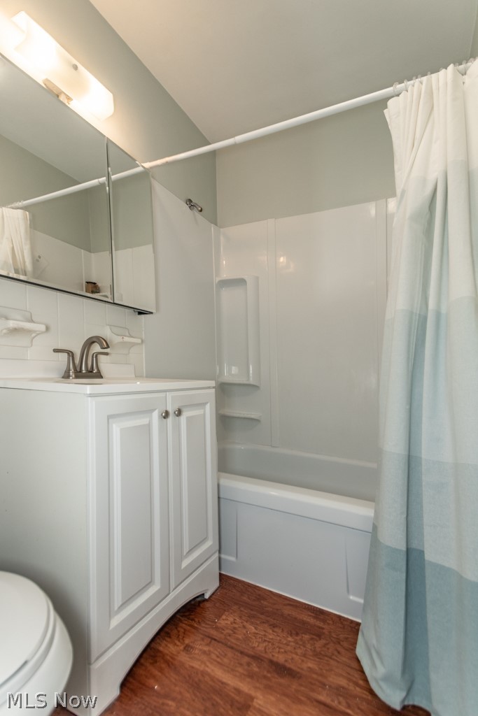 Lake House Condo - Residential